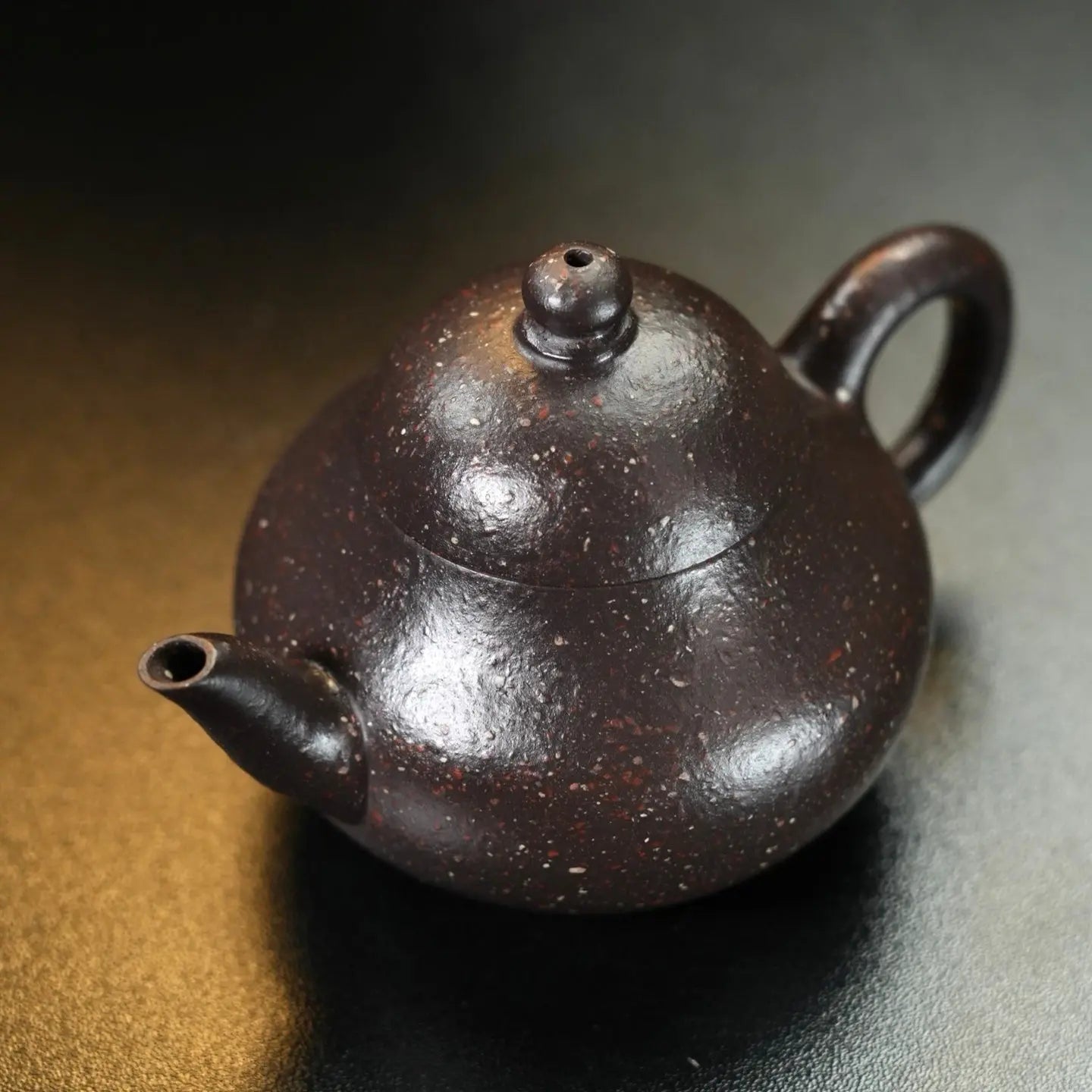 Li Shi 120cc - Yixing Handmade Teapot 江苏宜兴