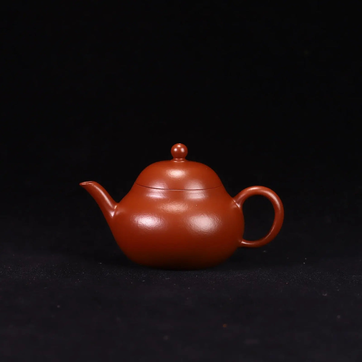 Li Xing 100cc - Yixing Handmade Teapot 江苏宜兴
