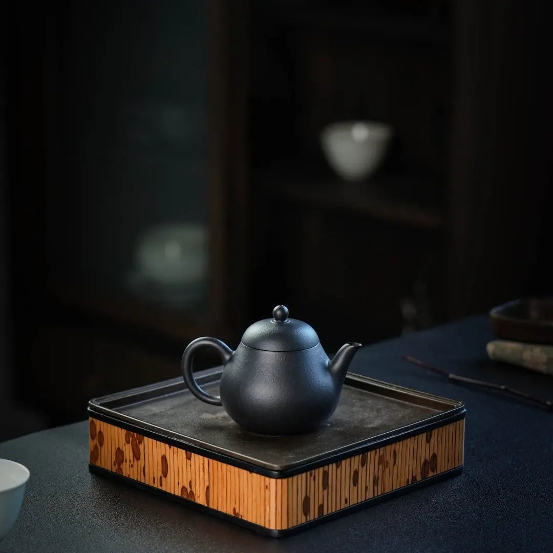 Li Xing 100cc - Yixing Handmade Teapot 江苏宜兴