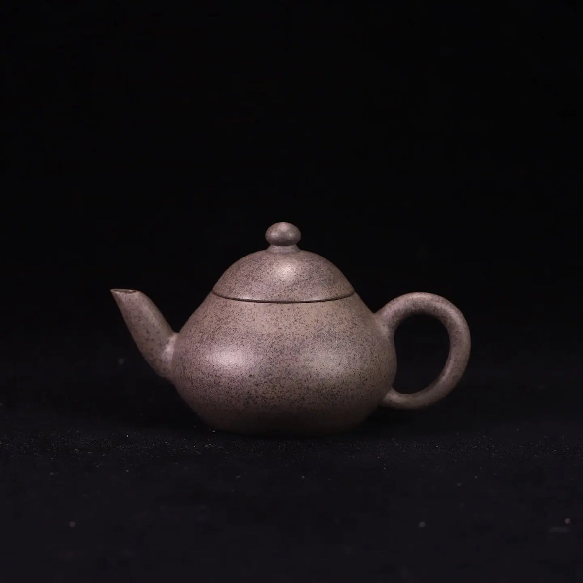 Li Xing 110cc - Yixing Handmade Teapot 江苏宜兴