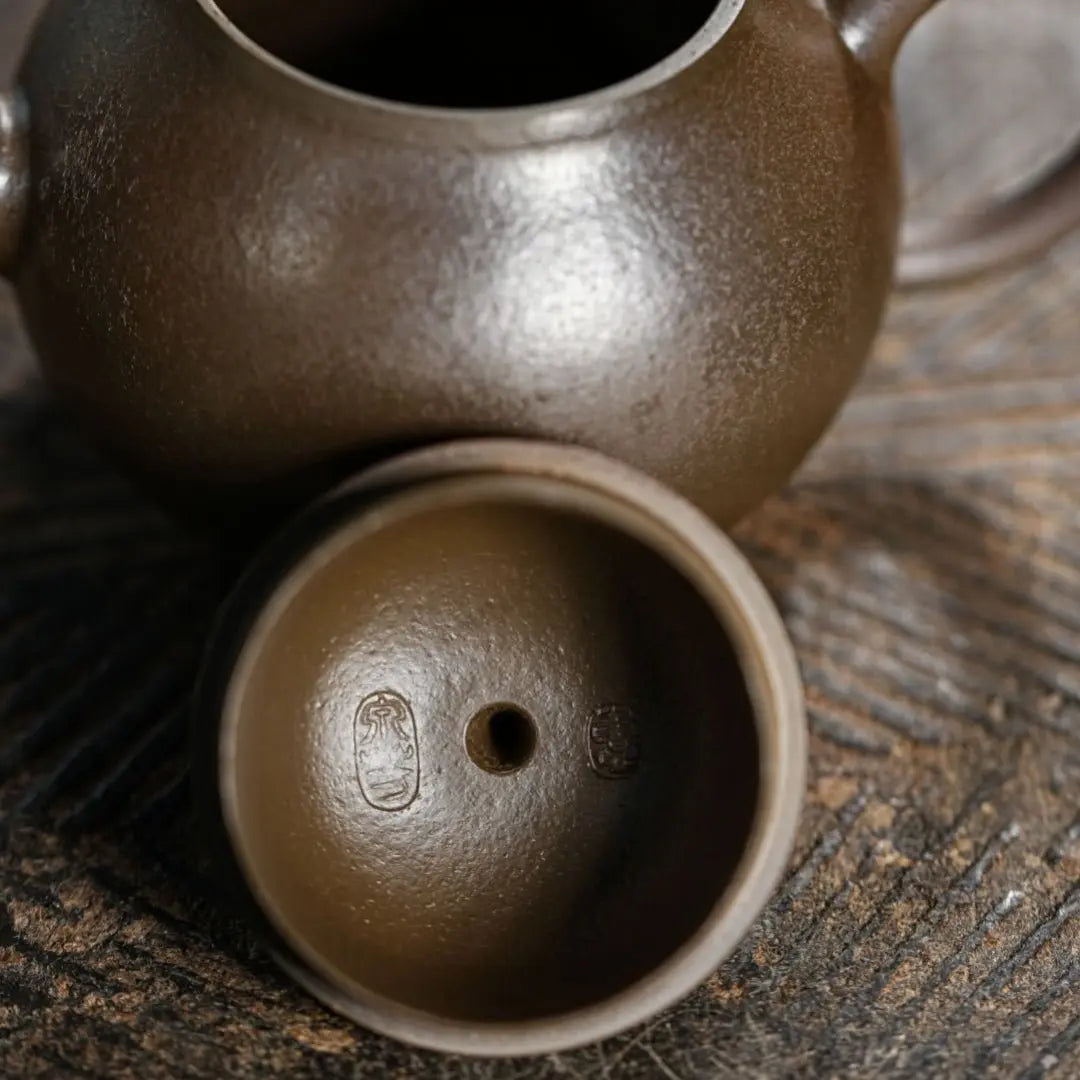 Li Xing 150cc - Yixing Handmade Teapot 江苏宜兴