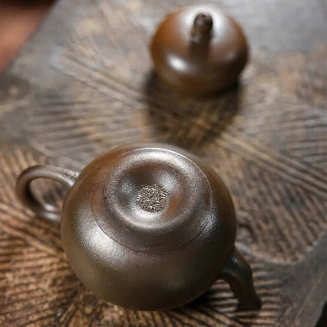 Li Xing 150cc - Yixing Handmade Teapot 江苏宜兴