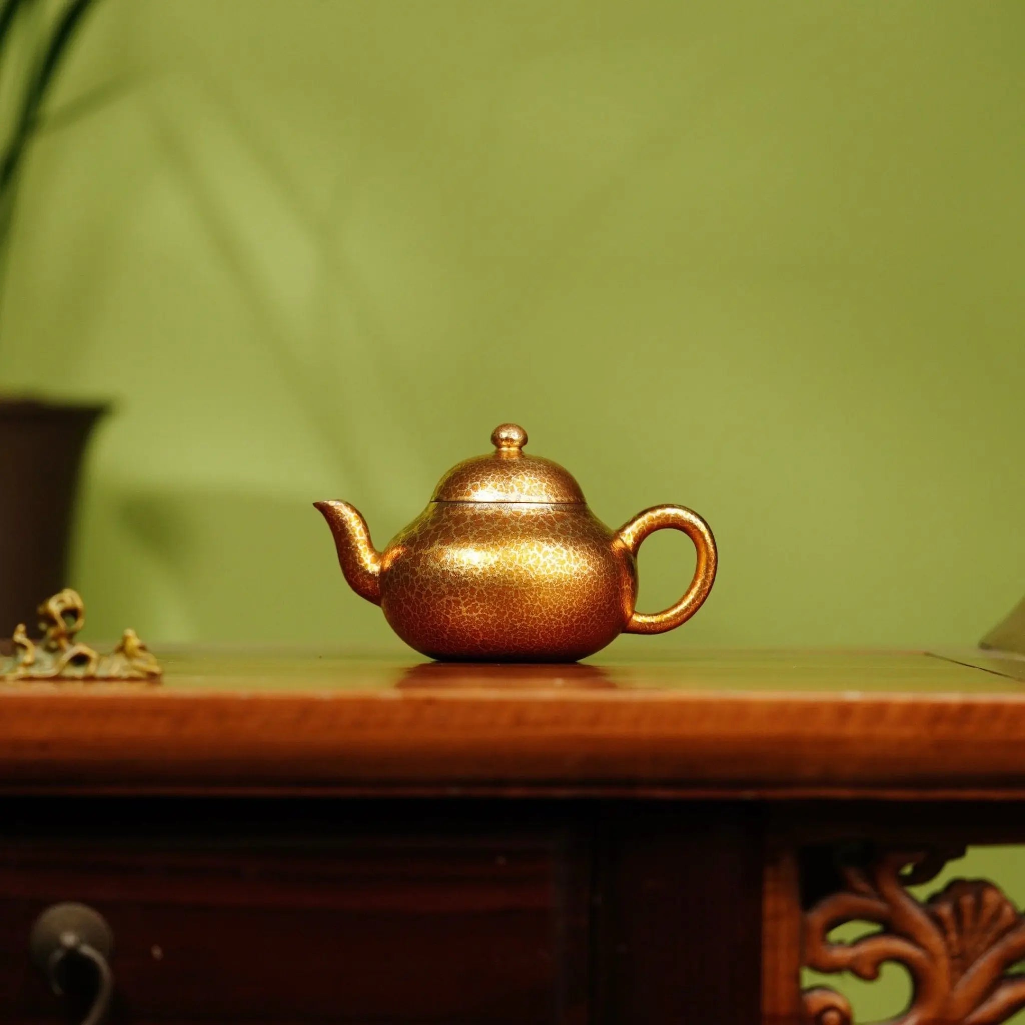 Li Xing 180cc - Yixing Handmade Teapot 江苏宜兴