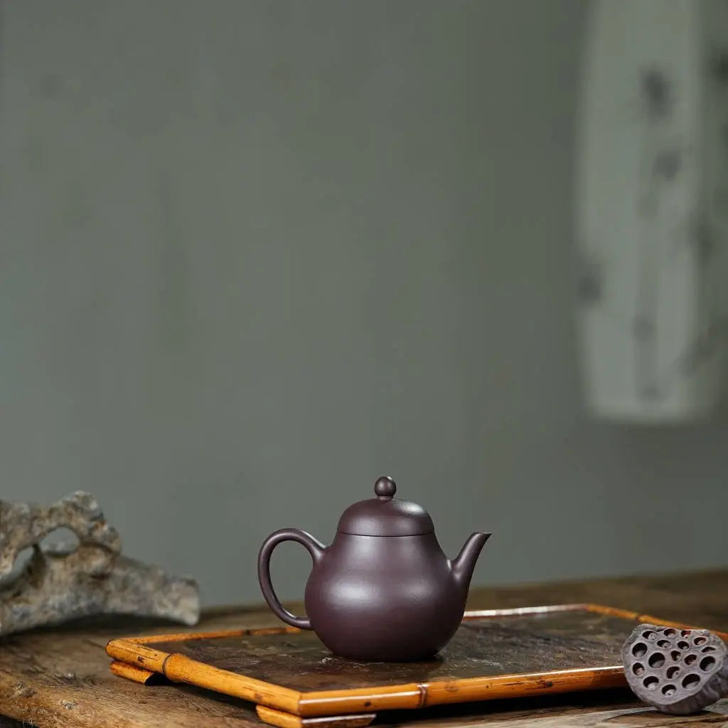 Li Xing 200cc - Yixing Handmade Teapot 江苏宜兴