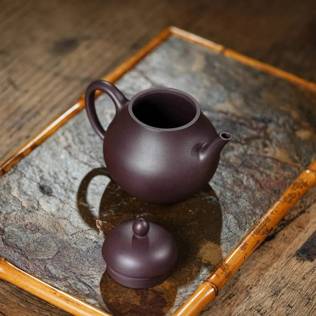 Li Xing 200cc - Yixing Handmade Teapot 江苏宜兴