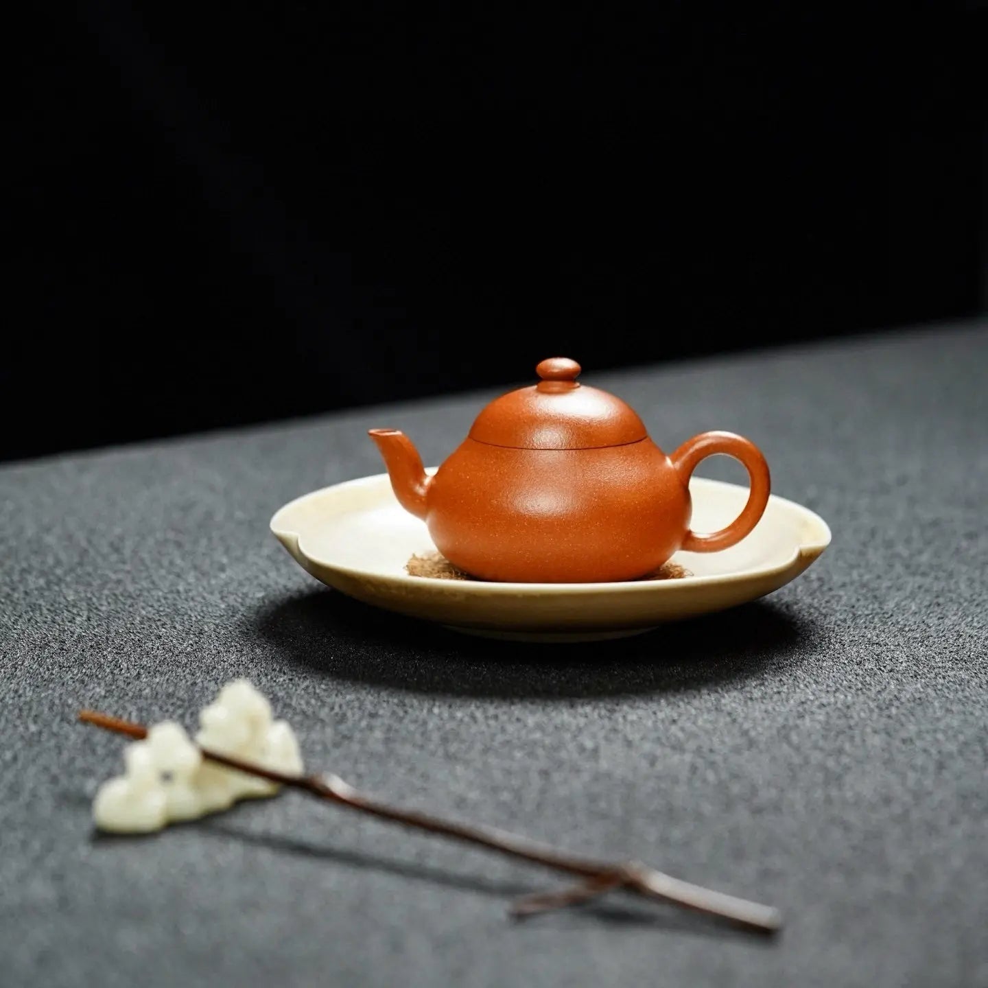 Li Xing 85cc - Yixing Handmade Teapot 江苏宜兴