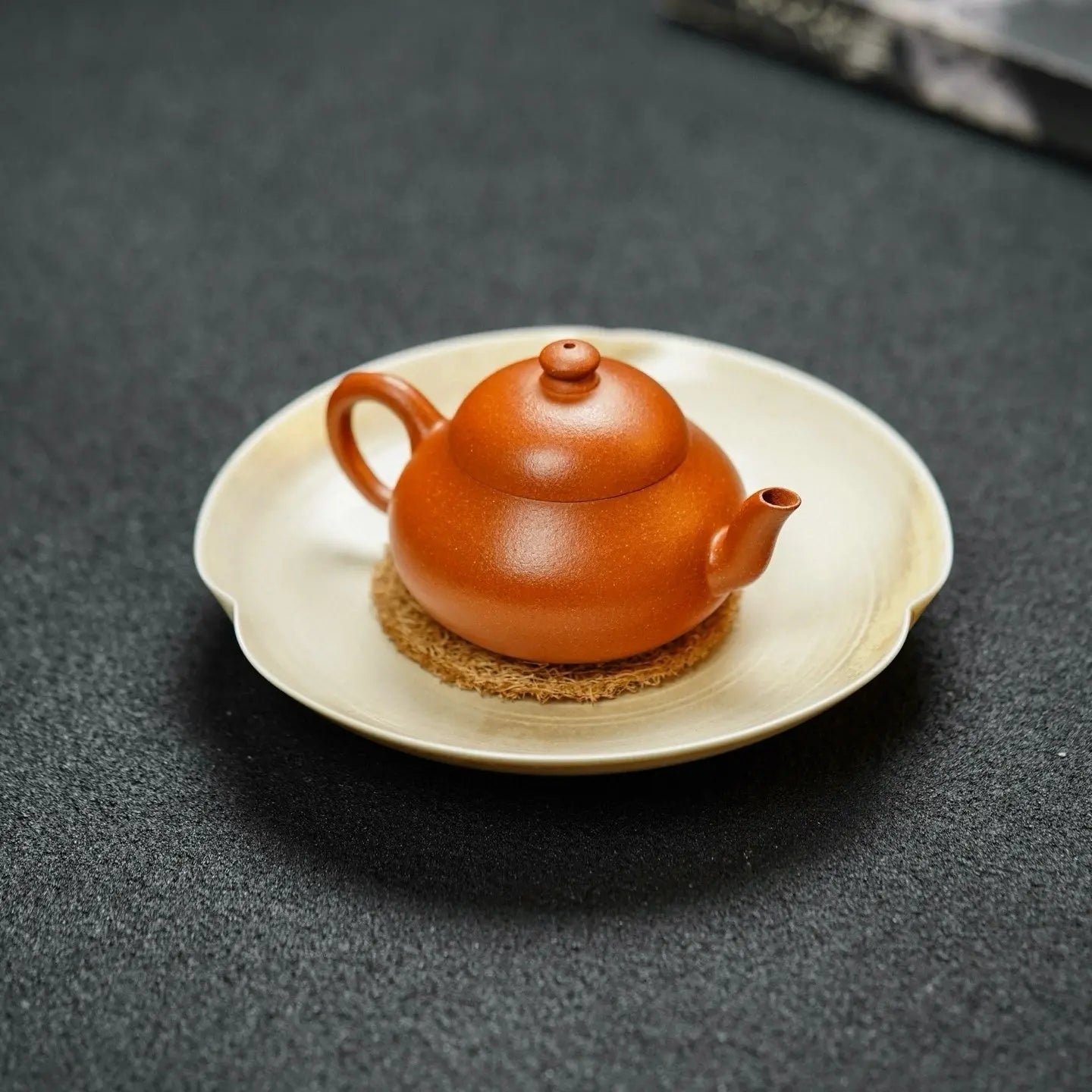 Li Xing 85cc - Yixing Handmade Teapot 江苏宜兴