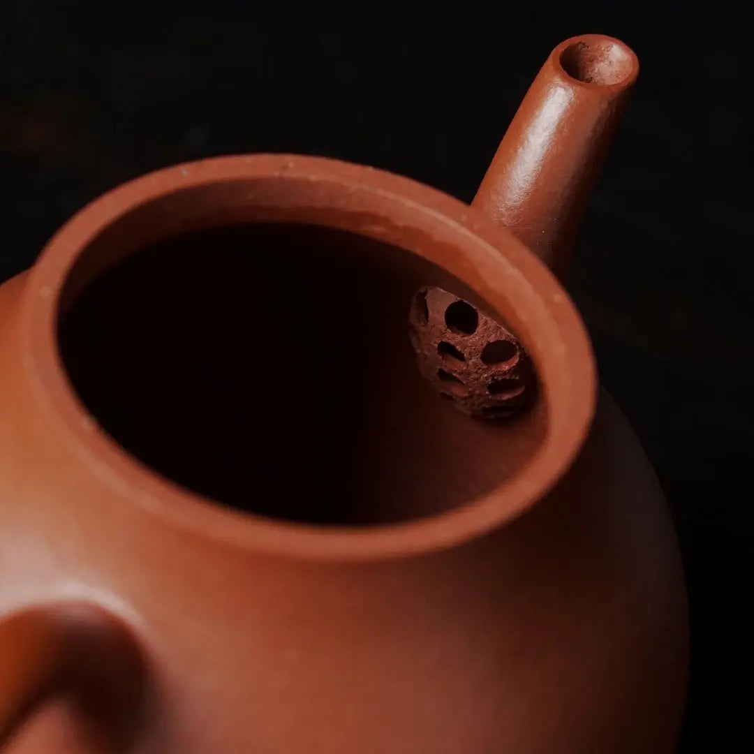 Li Xing 90cc - Yixing Handmade Teapot 江苏宜兴