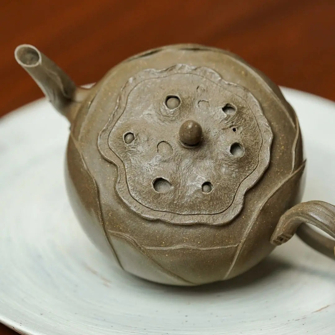 Lian Lian Gao Sheng 200cc - Yixing Handmade Teapot 江苏宜兴