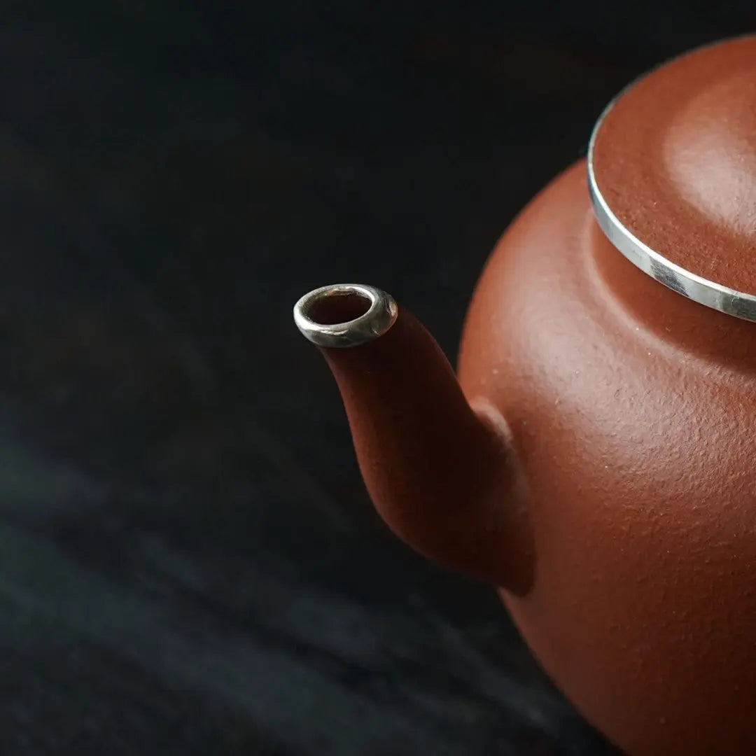 Lian Zi 120cc - Yixing Handmade Teapot 江苏宜兴