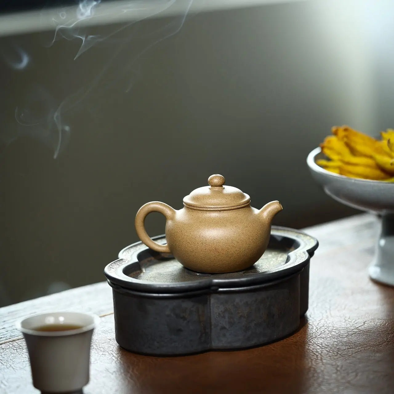 Lian Zi 150cc - Yixing Handmade Teapot 江苏宜兴