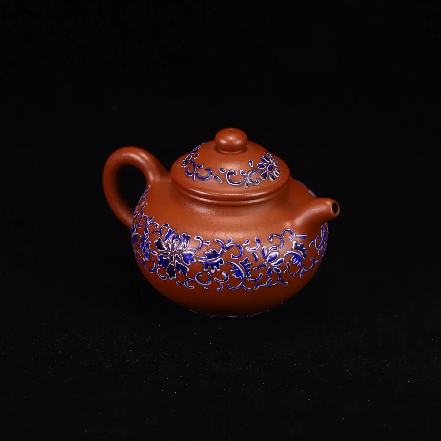 Lian Zi 150cc - Yixing Handmade Teapot 江苏宜兴