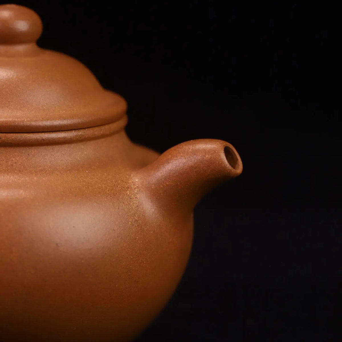 Lian Zi 150cc - Yixing Handmade Teapot 江苏宜兴