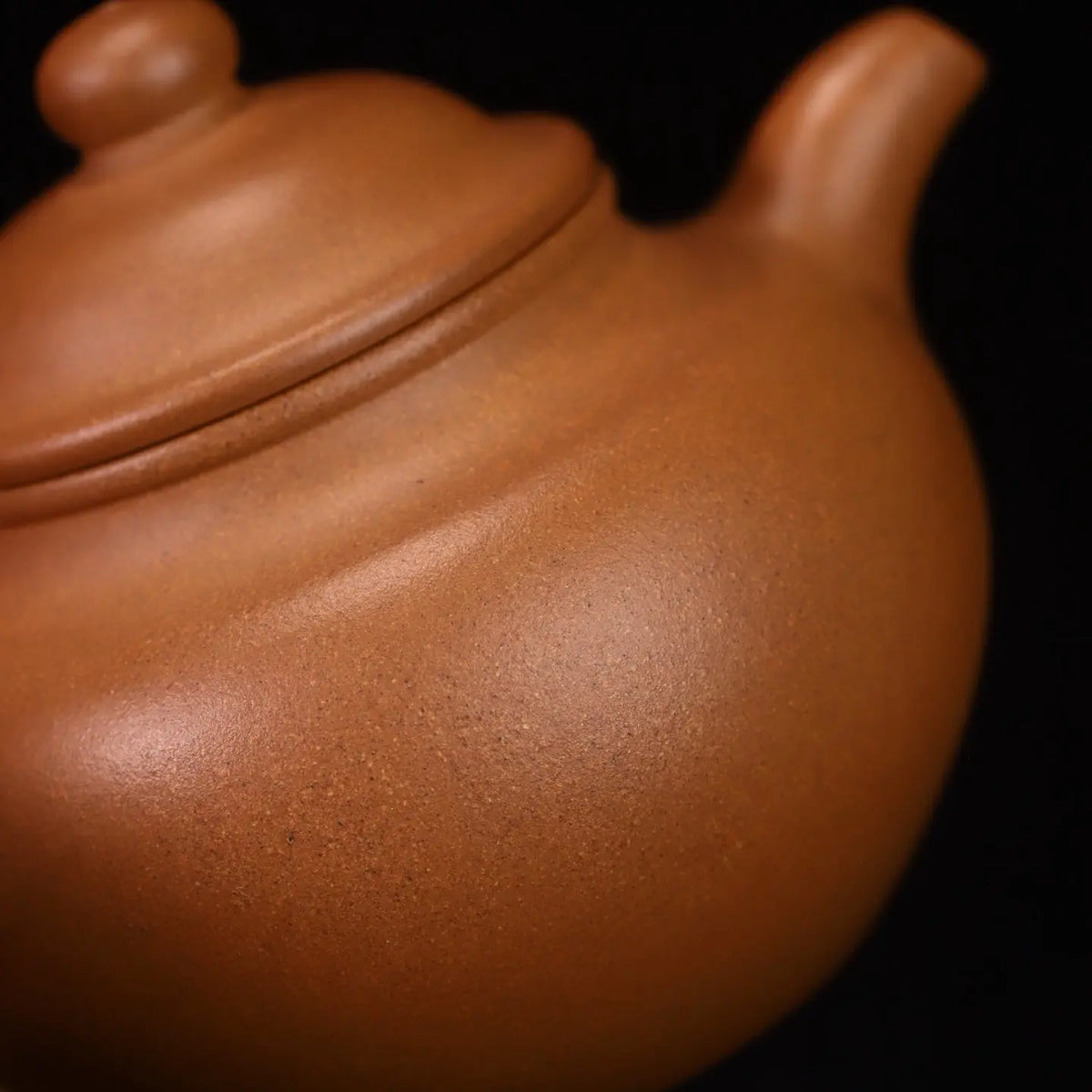 Lian Zi 150cc - Yixing Handmade Teapot 江苏宜兴