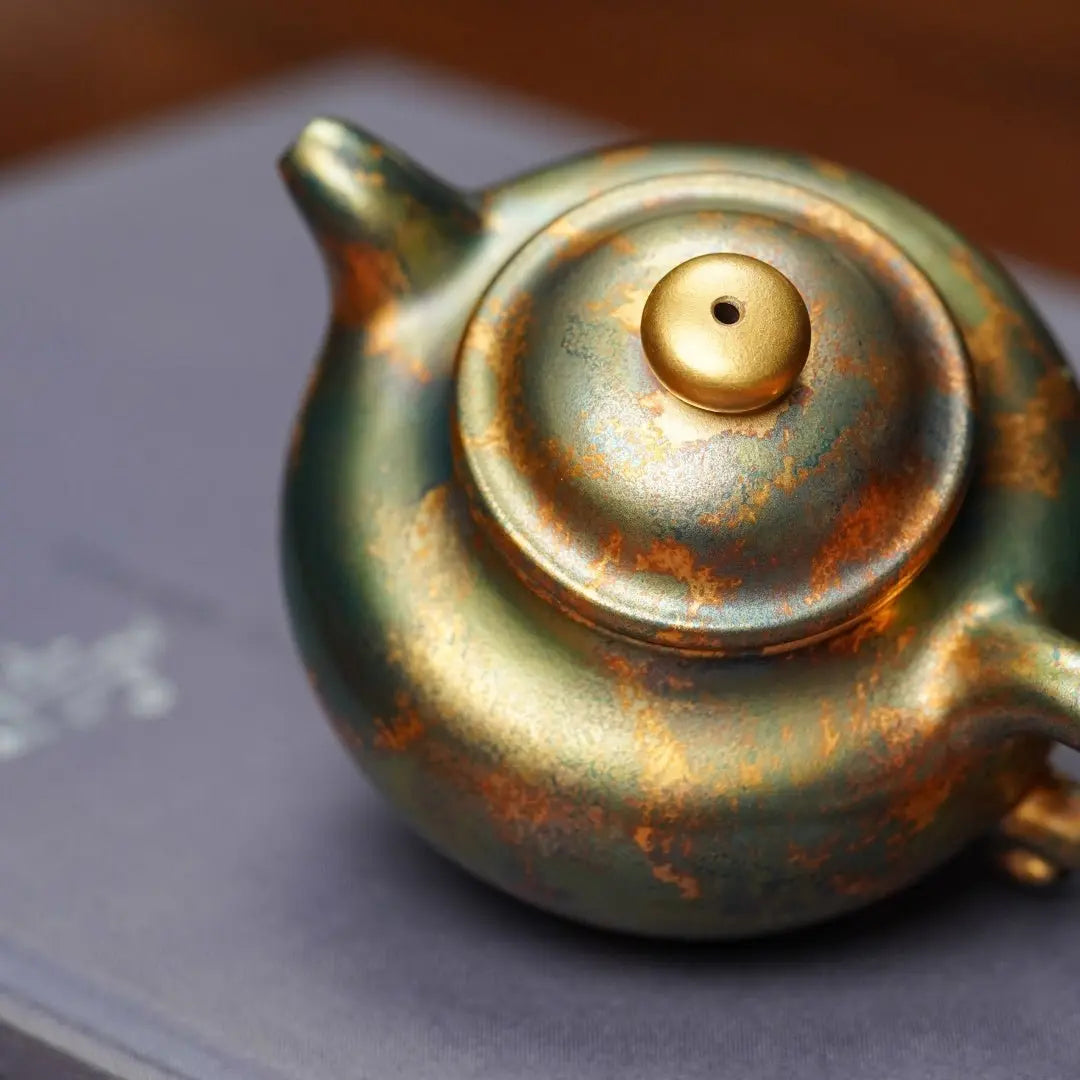 Lian Zi 200cc - Yixing Handmade Teapot 江苏宜兴
