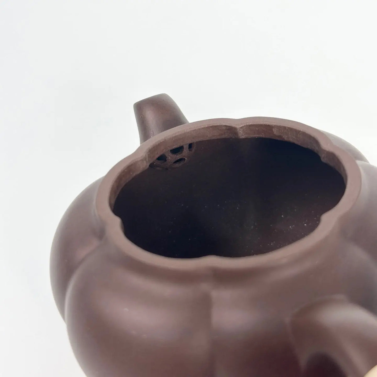 Ling Hua 125cc - Yixing Handmade Teapot 江苏宜兴