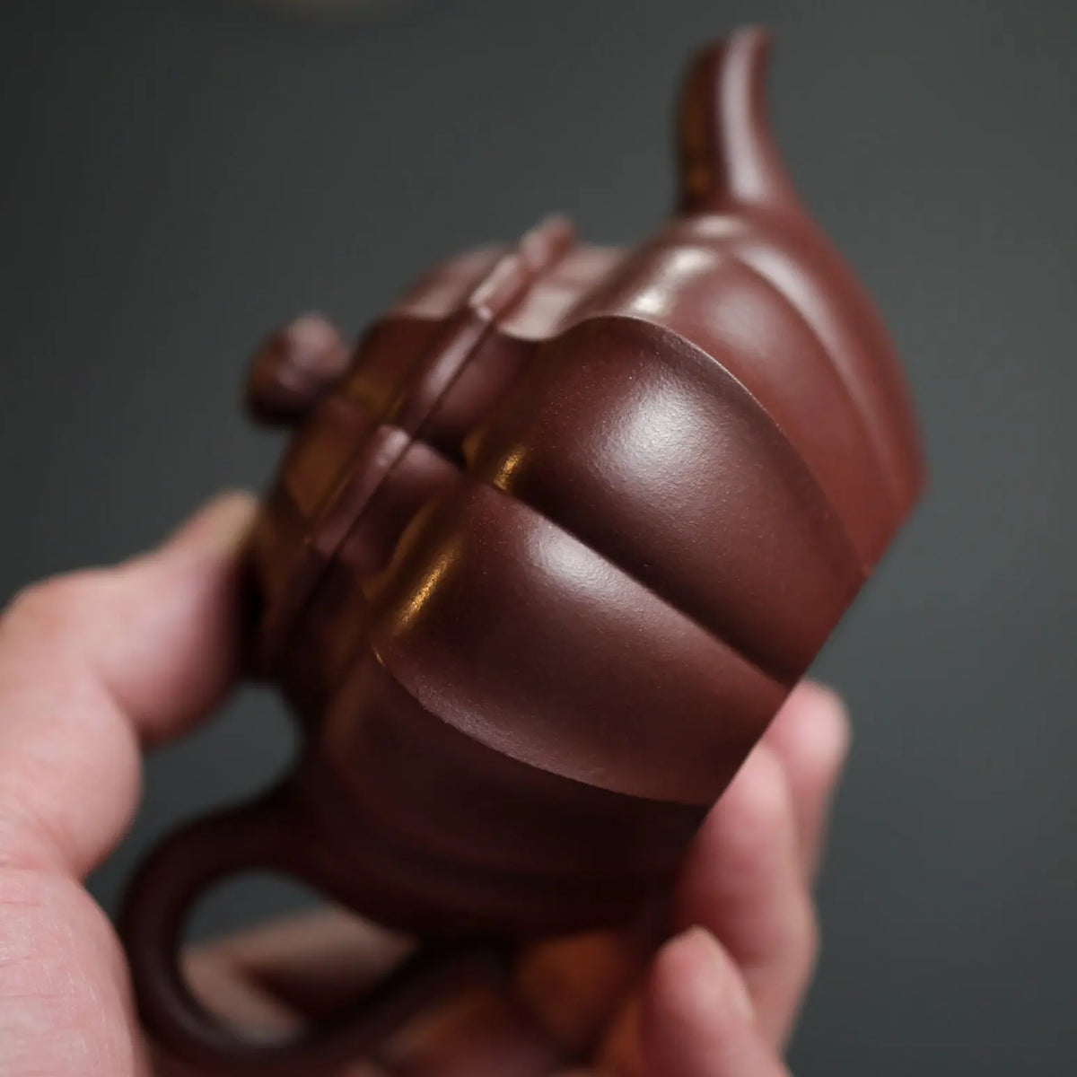 Ling Hua 200cc - Yixing Handmade Teapot 江苏宜兴