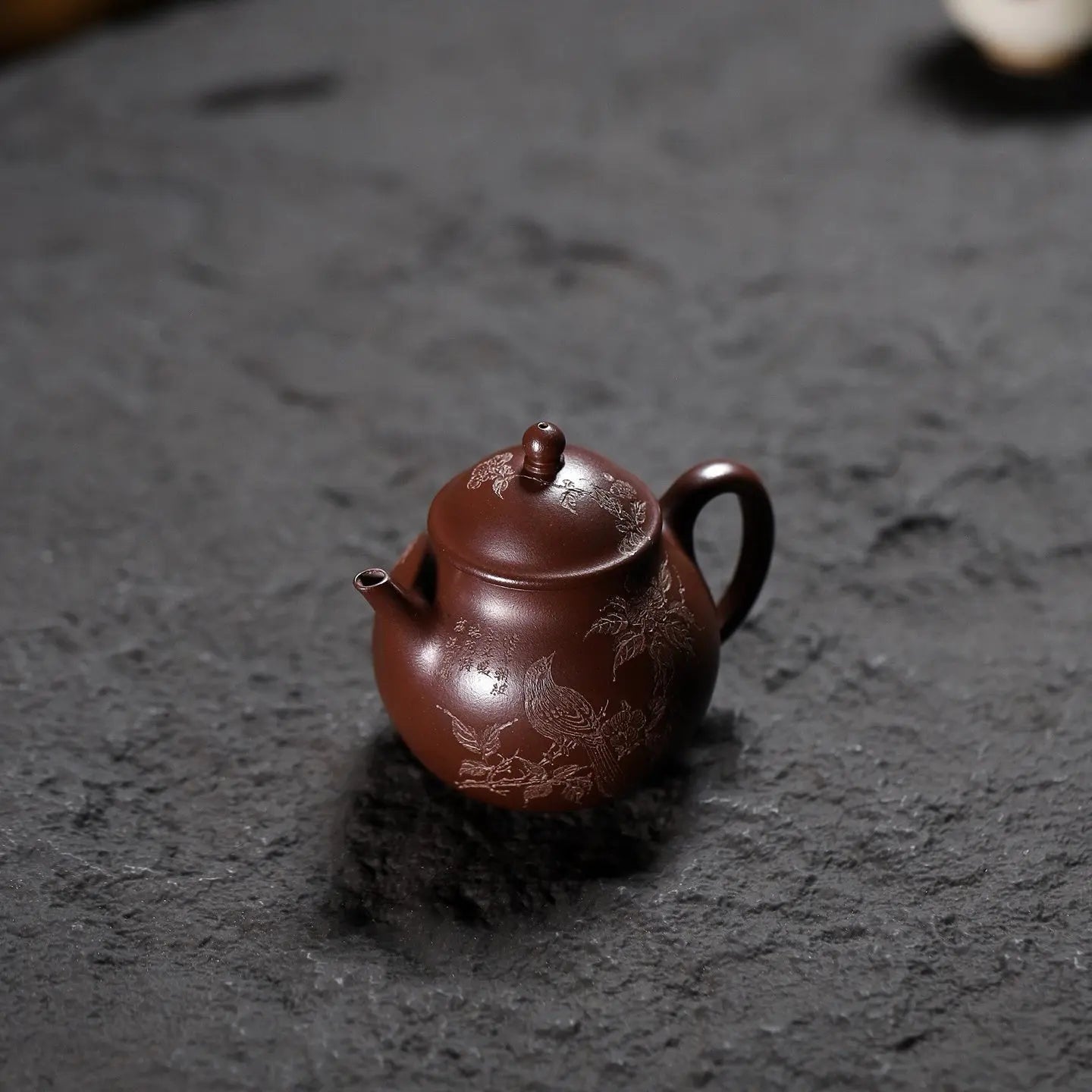 Ling Long 160cc - Yixing Handmade Teapot 江苏宜兴