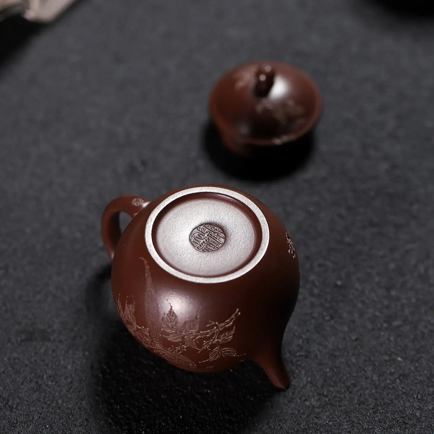 Ling Long 160cc - Yixing Handmade Teapot 江苏宜兴