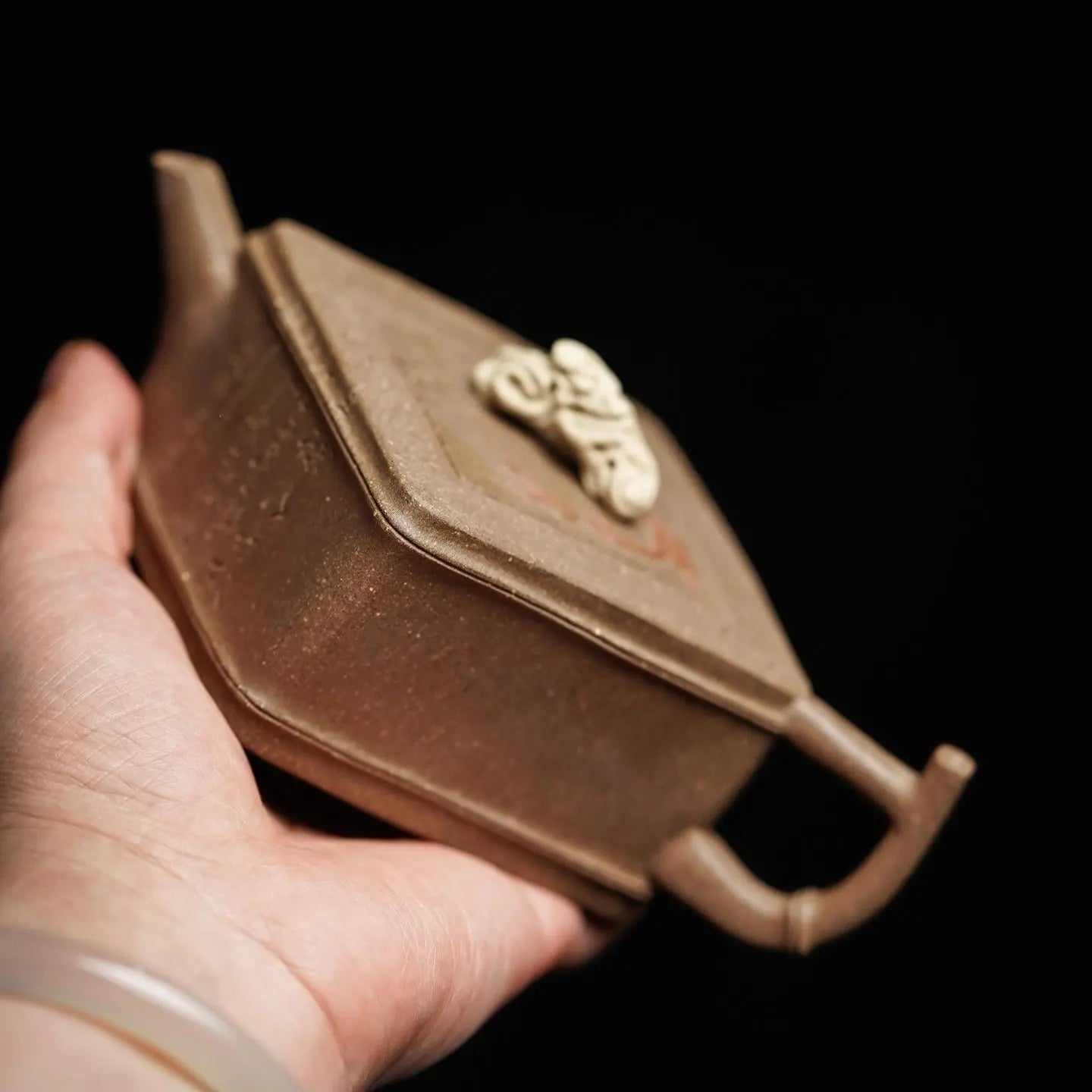 Ling Zhu Tao Zu 190cc - Yixing Handmade Teapot 江苏宜兴