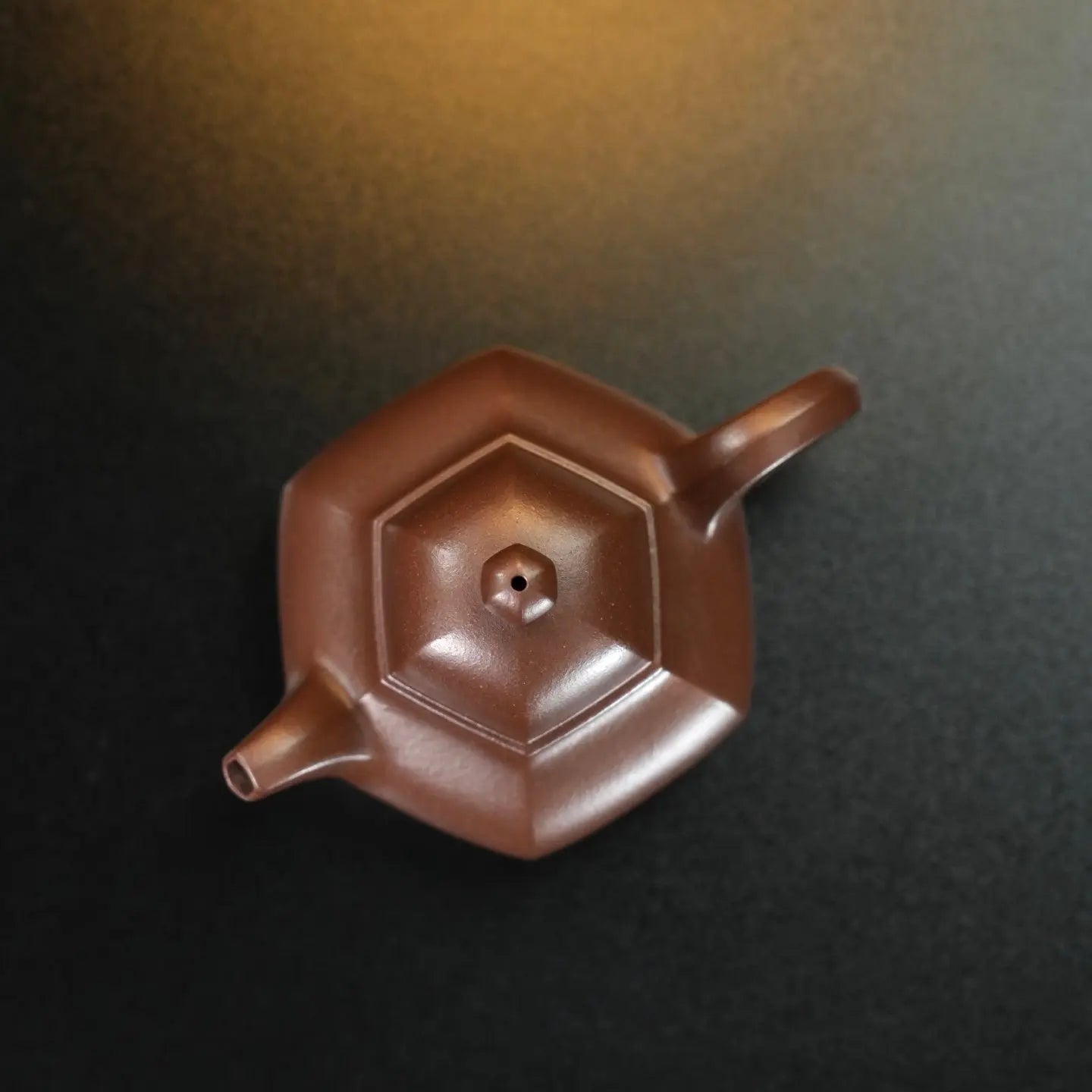 Liu Fang Duo Qiu 160cc - Yixing Handmade Teapot 江苏宜兴