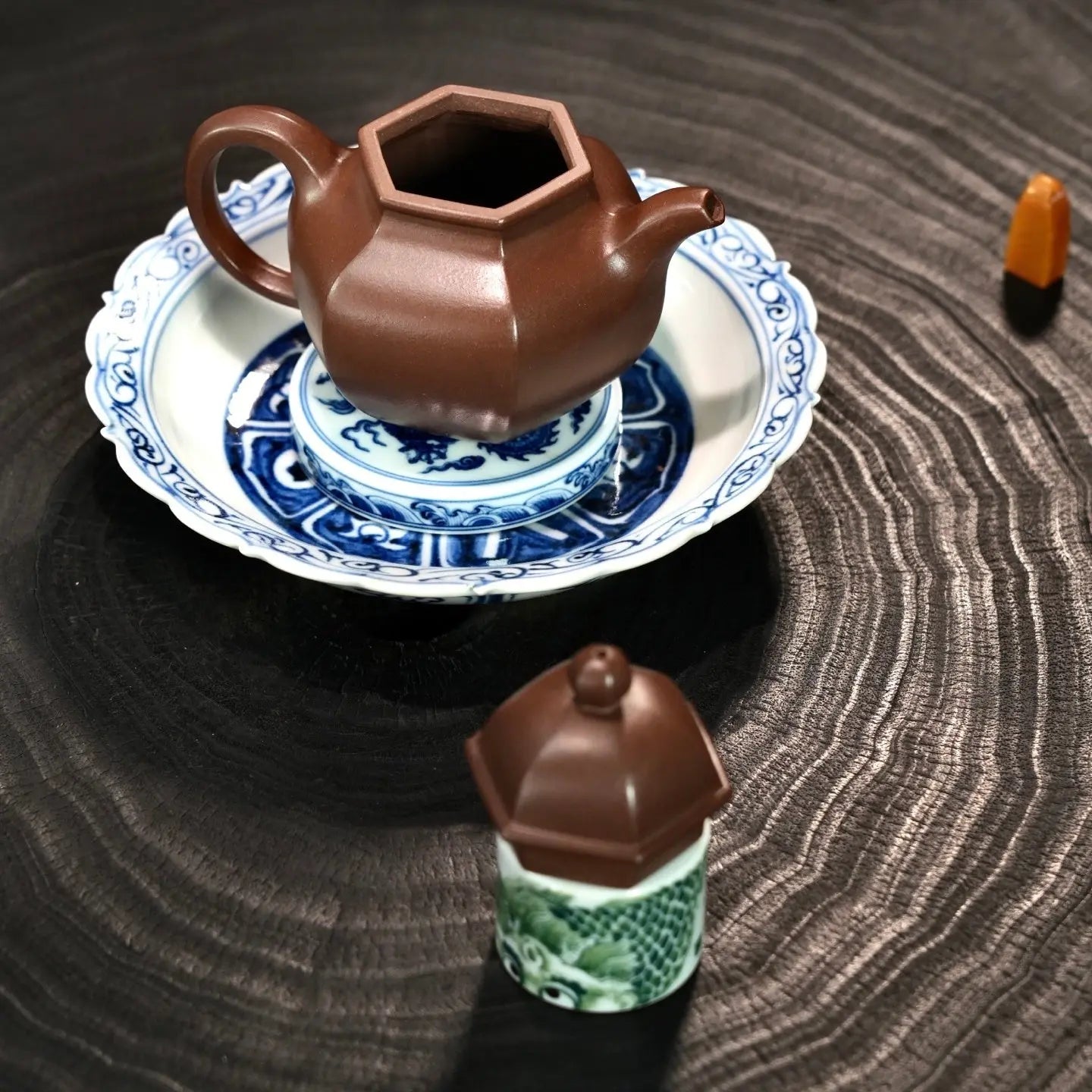 Liu Fang Duo Qiu 160cc - Yixing Handmade Teapot 江苏宜兴