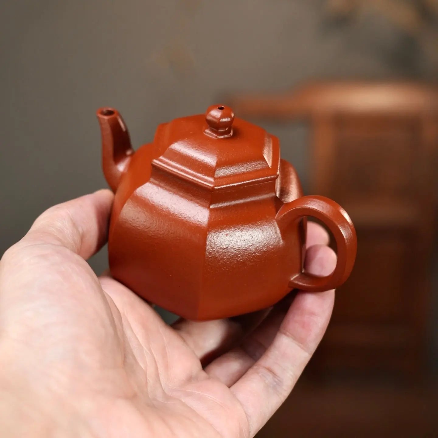 Liu Fang Ju Shi 130cc - Yixing Handmade Teapot 江苏宜兴