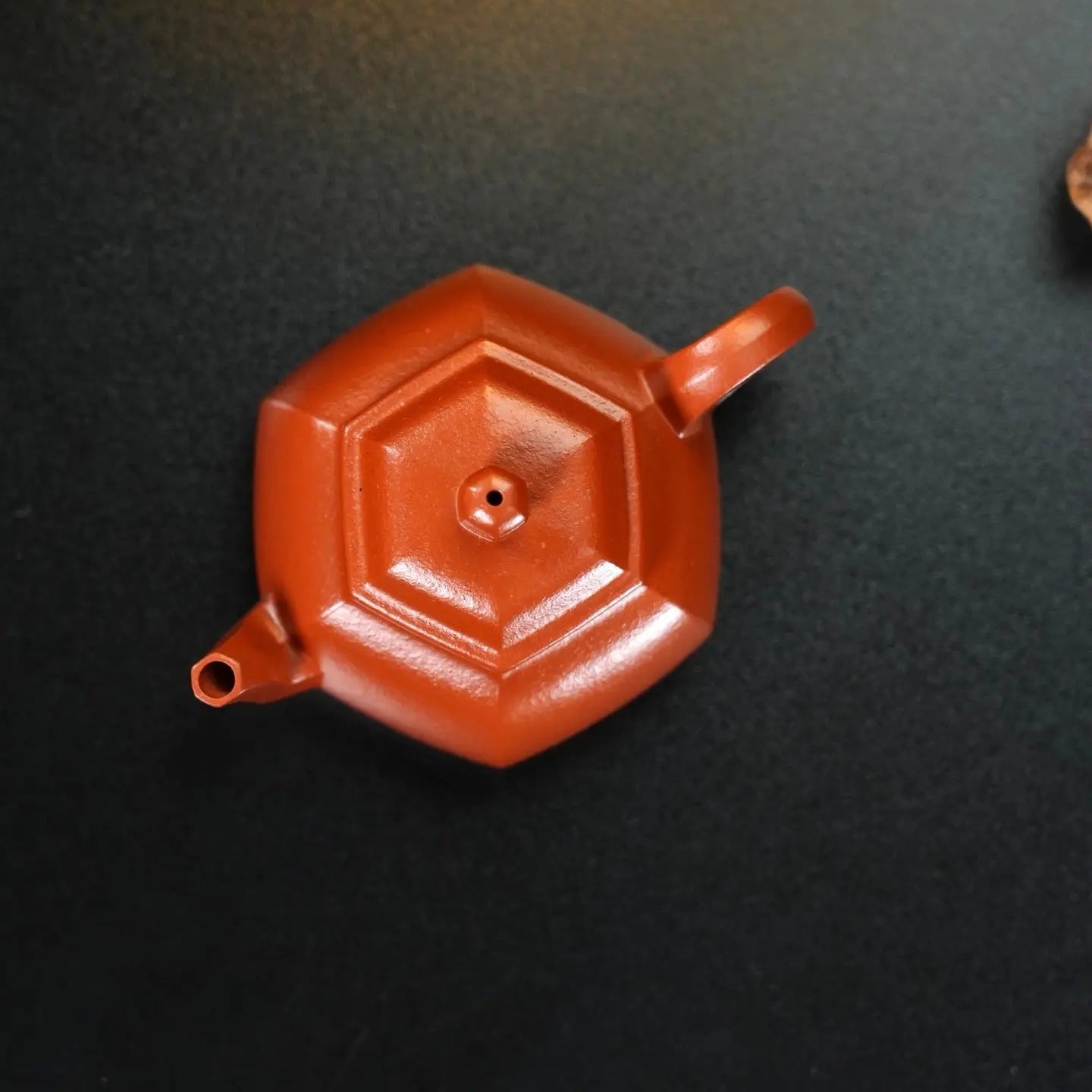 Liu Fang Ju Shi 130cc - Yixing Handmade Teapot 江苏宜兴