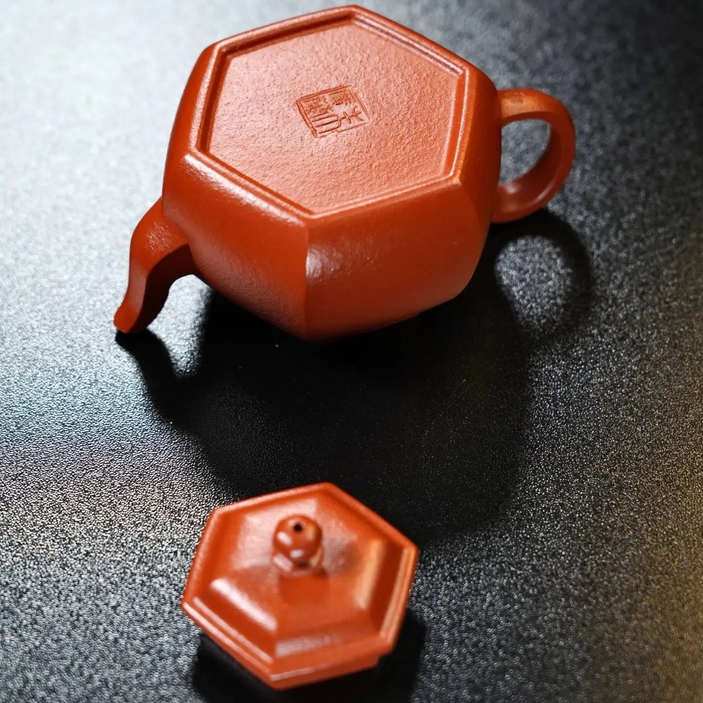 Liu Fang Ju Shi 130cc - Yixing Handmade Teapot 江苏宜兴