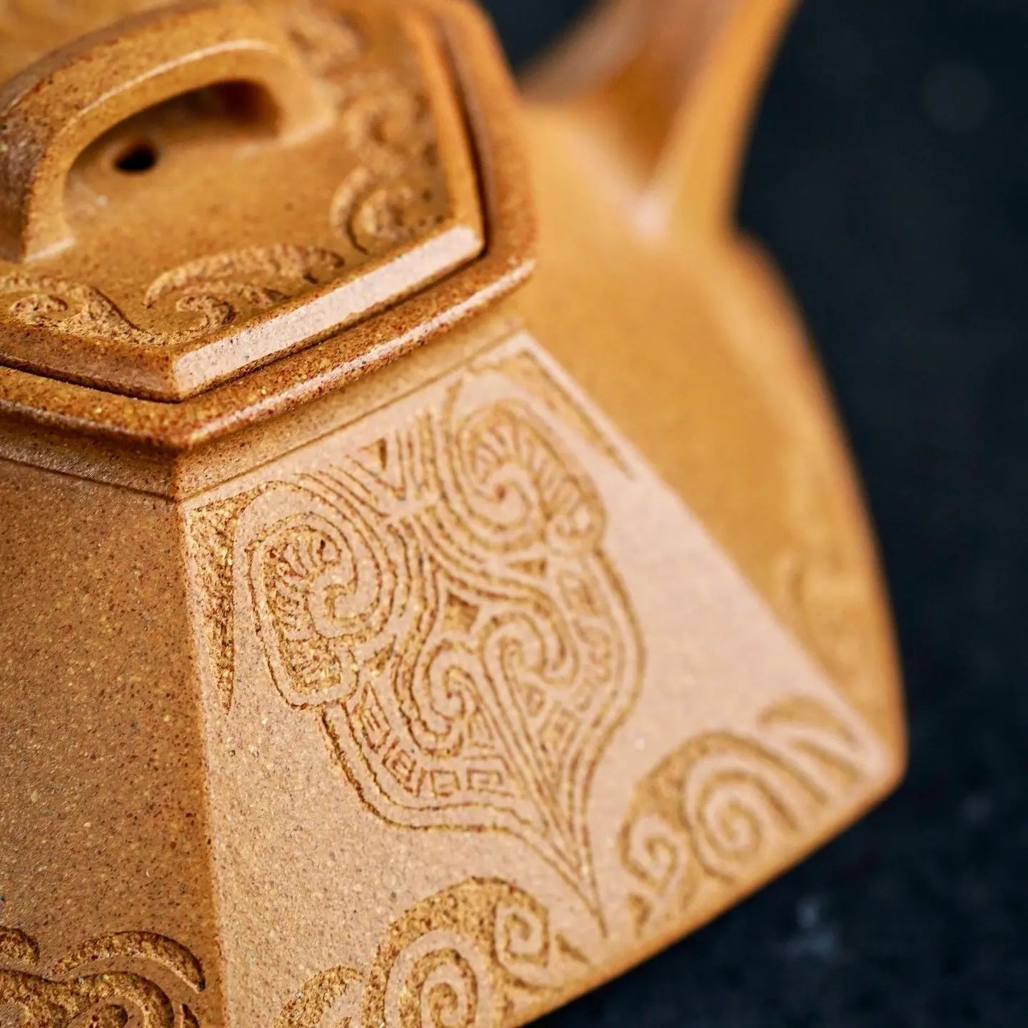 Liu Fang Ke Piao 160cc - Yixing Handmade Teapot 江苏宜兴