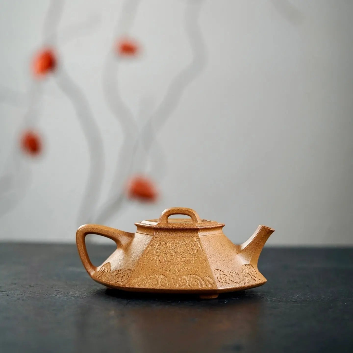 Liu Fang Ke Piao 160cc - Yixing Handmade Teapot 江苏宜兴