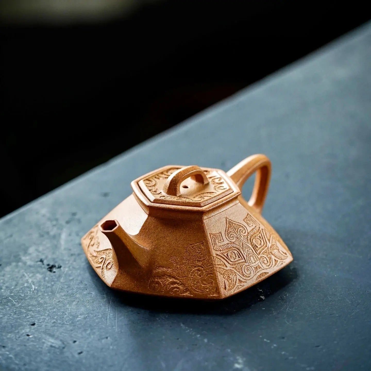 Liu Fang Ke Piao 160cc - Yixing Handmade Teapot 江苏宜兴