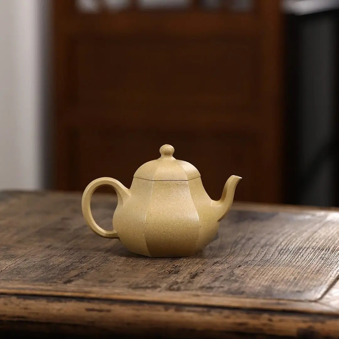 Liu Fang Li Xing 150cc - Yixing Handmade Teapot 江苏宜兴