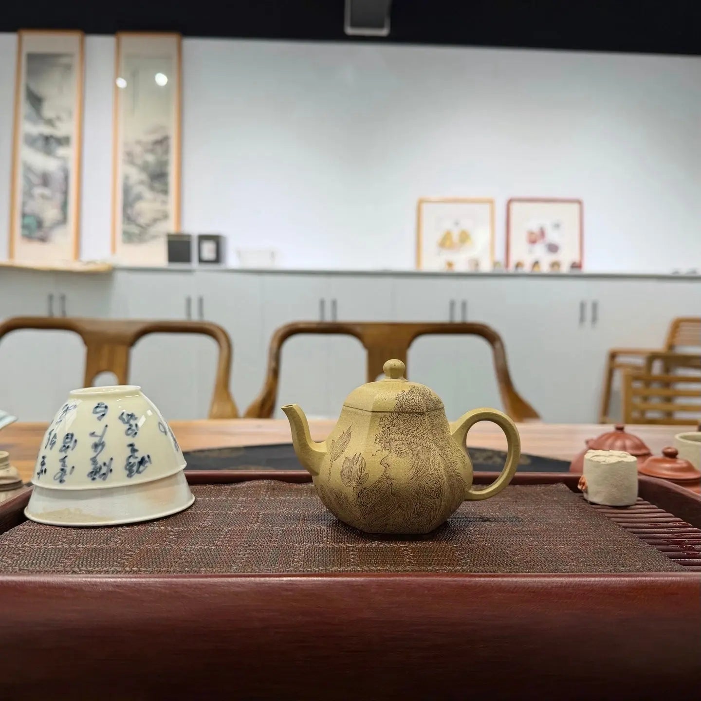 Liu Fang Li Xing 160cc - Yixing Handmade Teapot 江苏宜兴