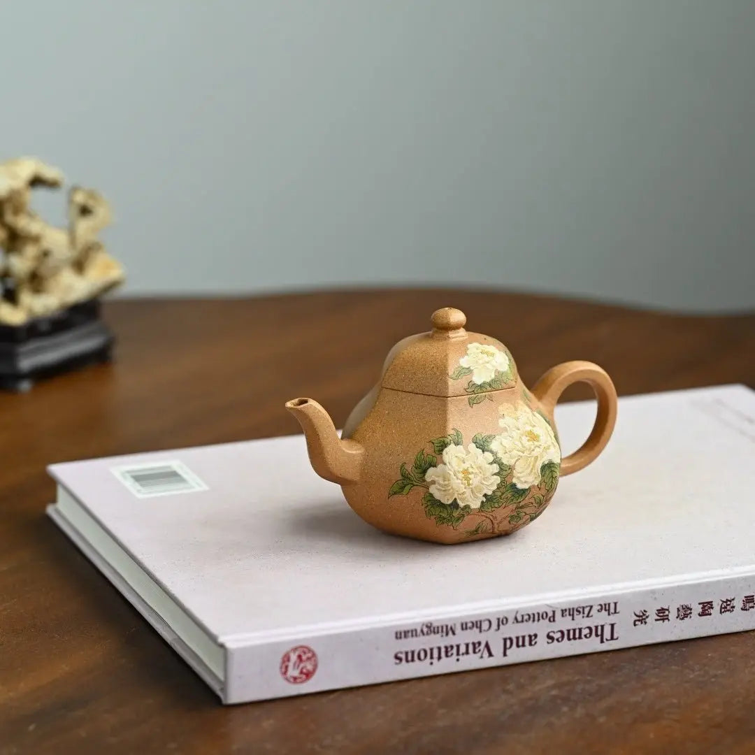 Liu Fang Li Xing 170cc - Yixing Handmade Teapot 江苏宜兴