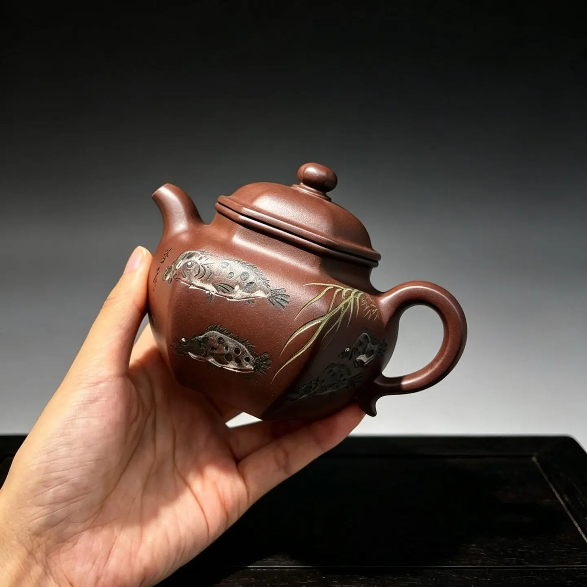 Liu Fang Lian Zi 230cc - Yixing Handmade Teapot 江苏宜兴