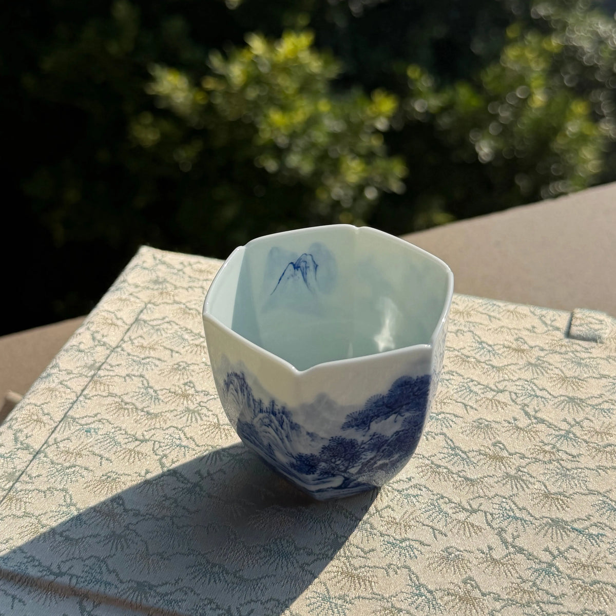 Liu Fang Shan Shui 100cc - Jingdezhen Porcelain Teacup zycschina