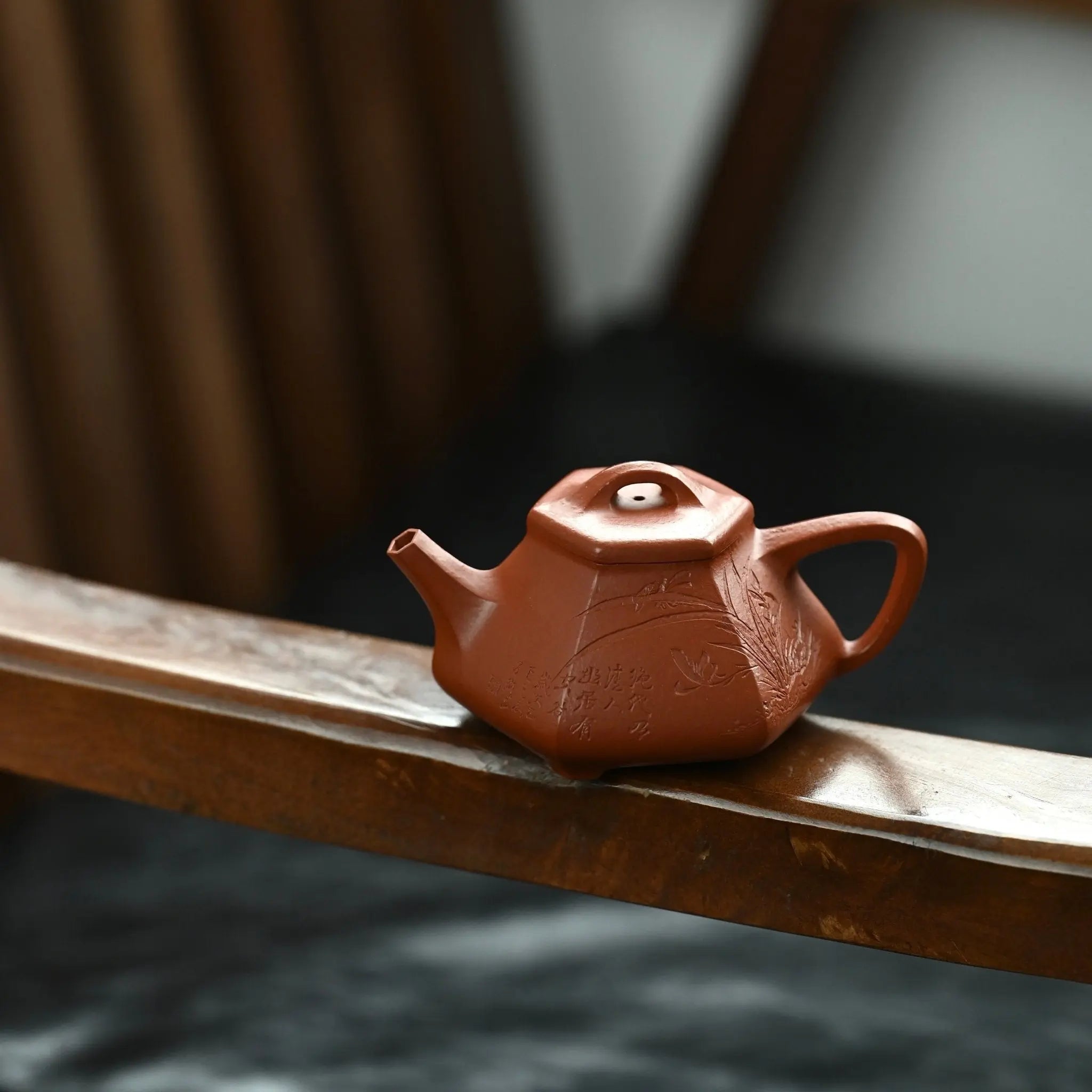 Liu Fang Shi Piao 130cc - Yixing Handmade Teapot 江苏宜兴