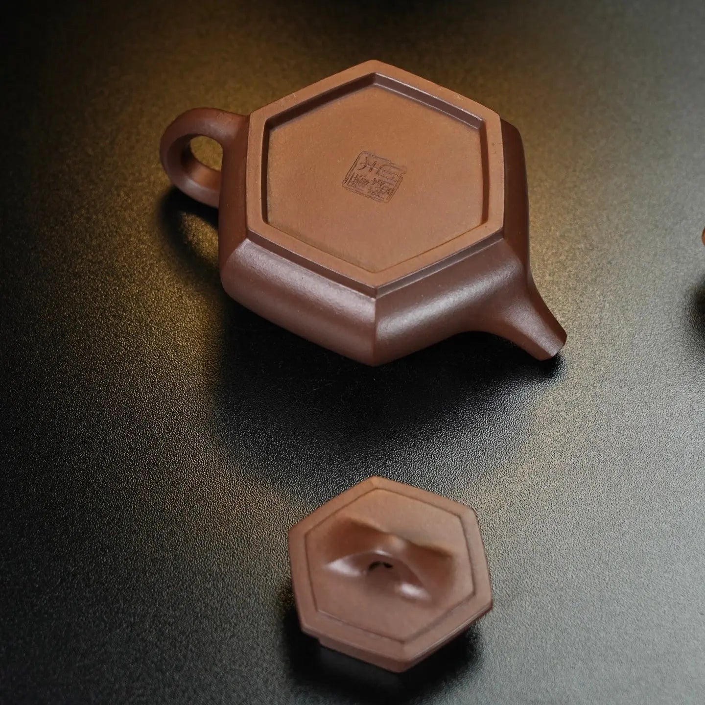 Liu Fang Shi Piao 160cc - Yixing Handmade Teapot 江苏宜兴