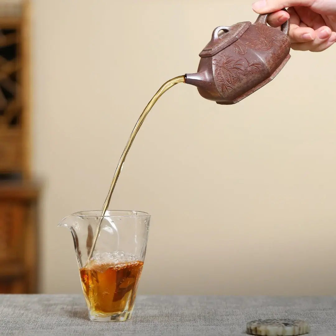 Liu Fang Shi Piao 200cc - Yixing Handmade Teapot 江苏宜兴