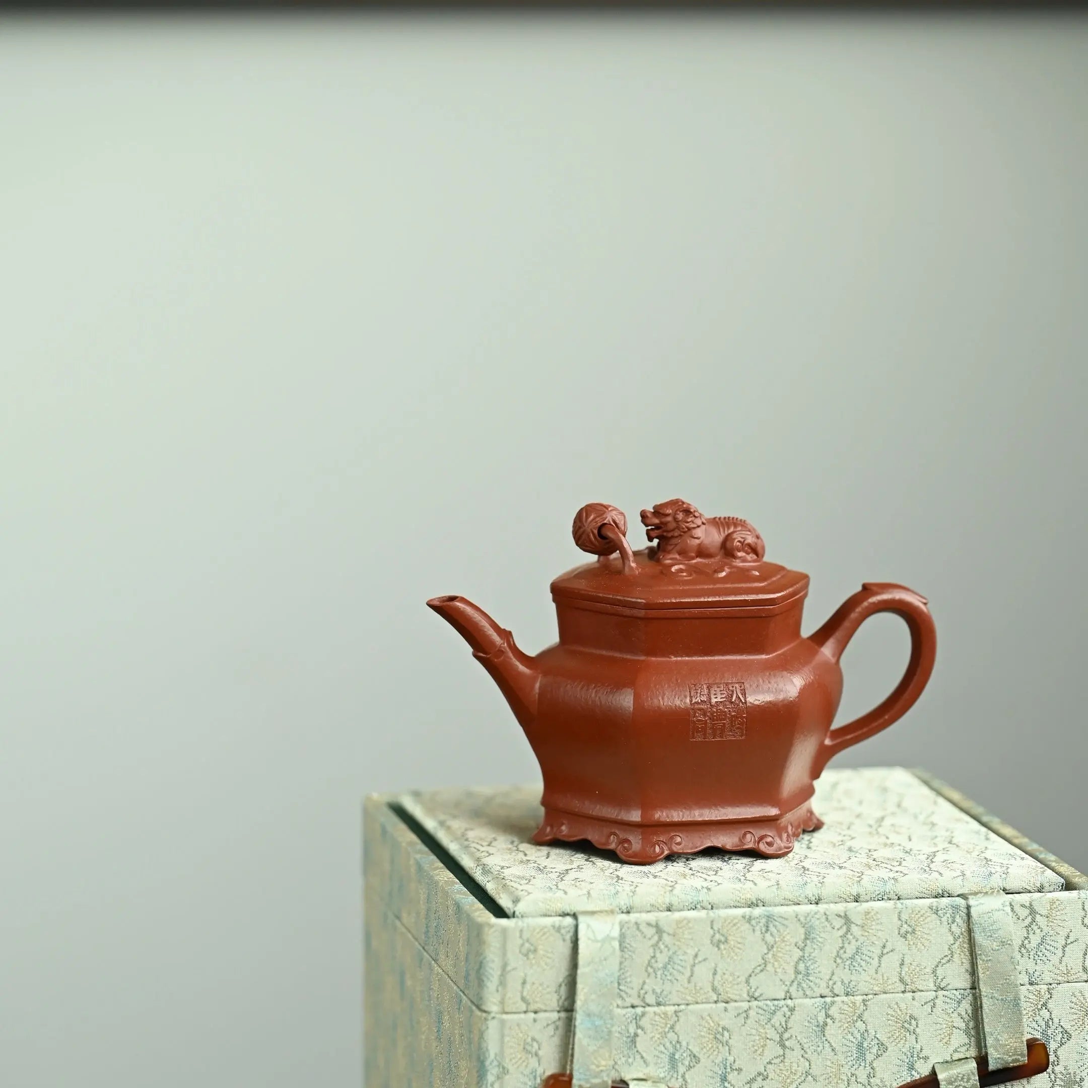zycsChina：Handmade Yixing Zisha Teapot & Exquisite Tea Set