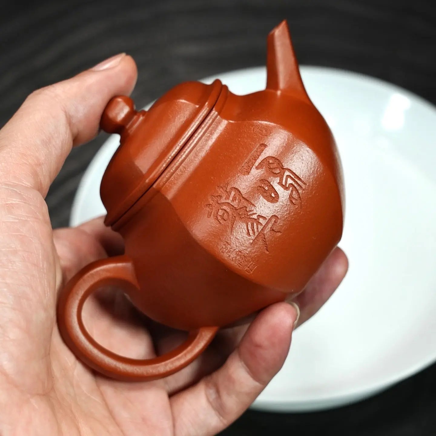 Liu Fang Shui Ping 160cc - Yixing Handmade Teapot 江苏宜兴