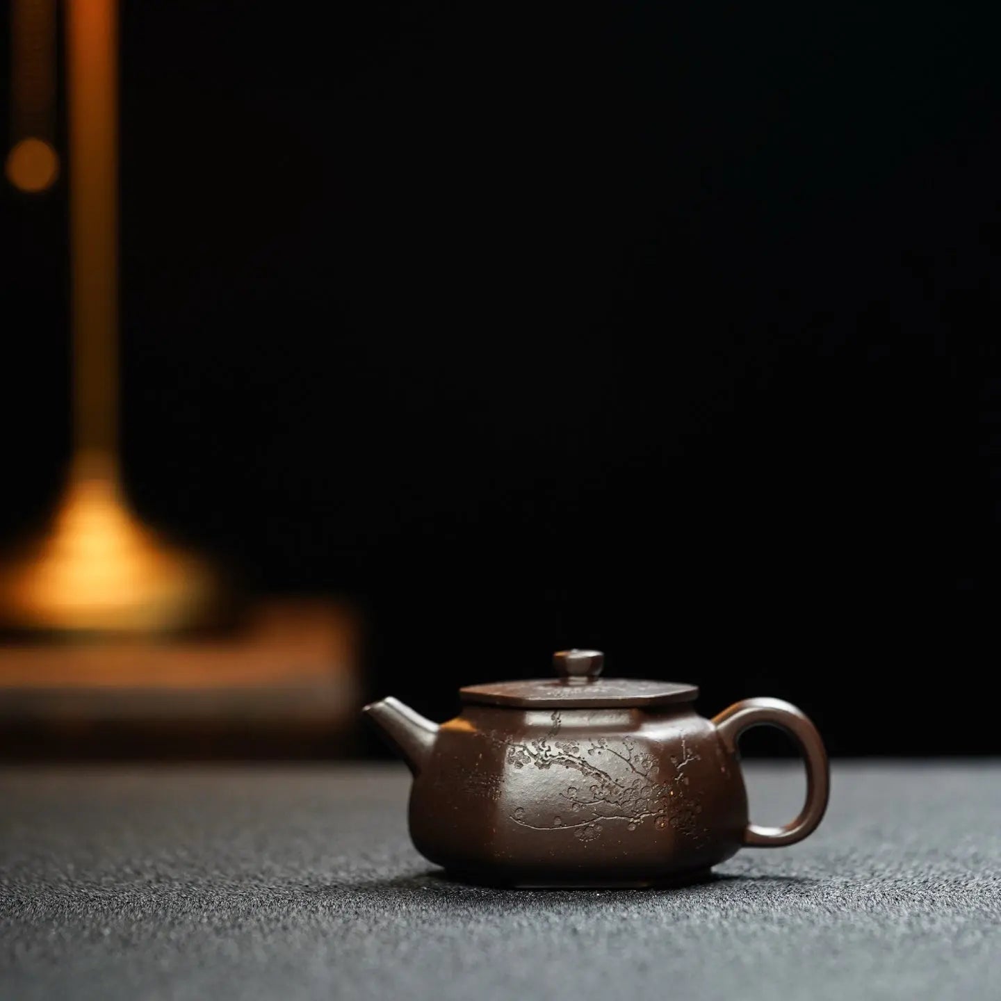 Liu Fang Yu Jing 150cc - Yixing Handmade Teapot 江苏宜兴