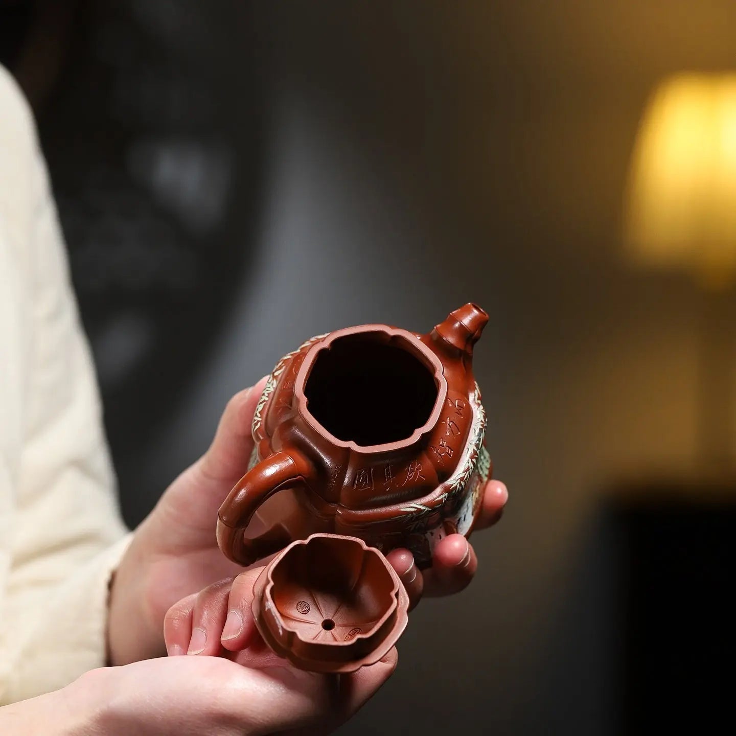 Liu Fang Zhu Ding 210cc - Yixing Handmade Teapot 江苏宜兴