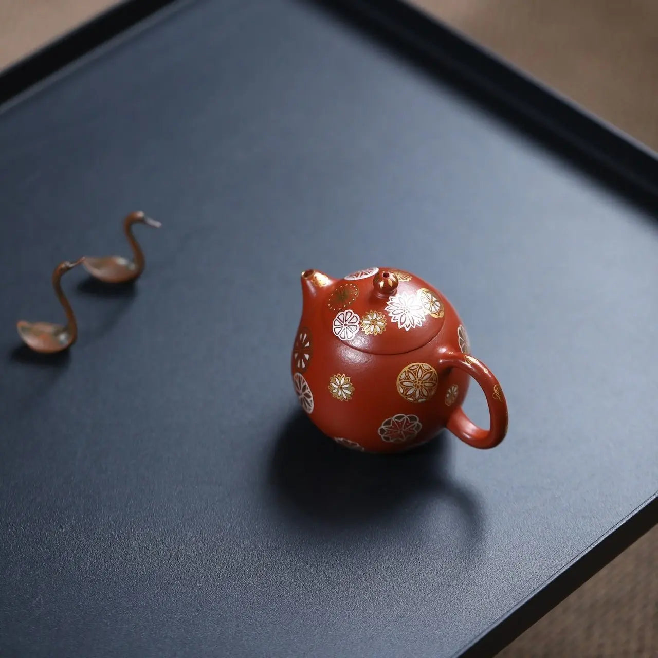 Long Dan 130cc - Yixing Handmade Teapot 江苏宜兴