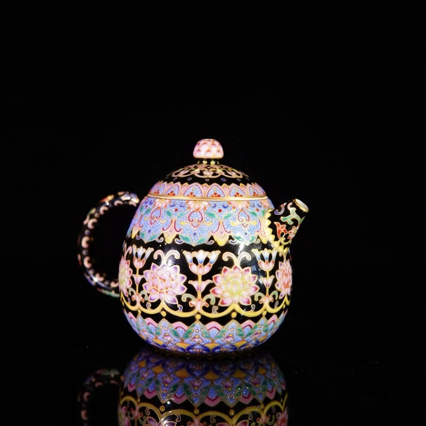 Long Dan 140cc - Jing De Zhen Porcelain Teapot zycschina