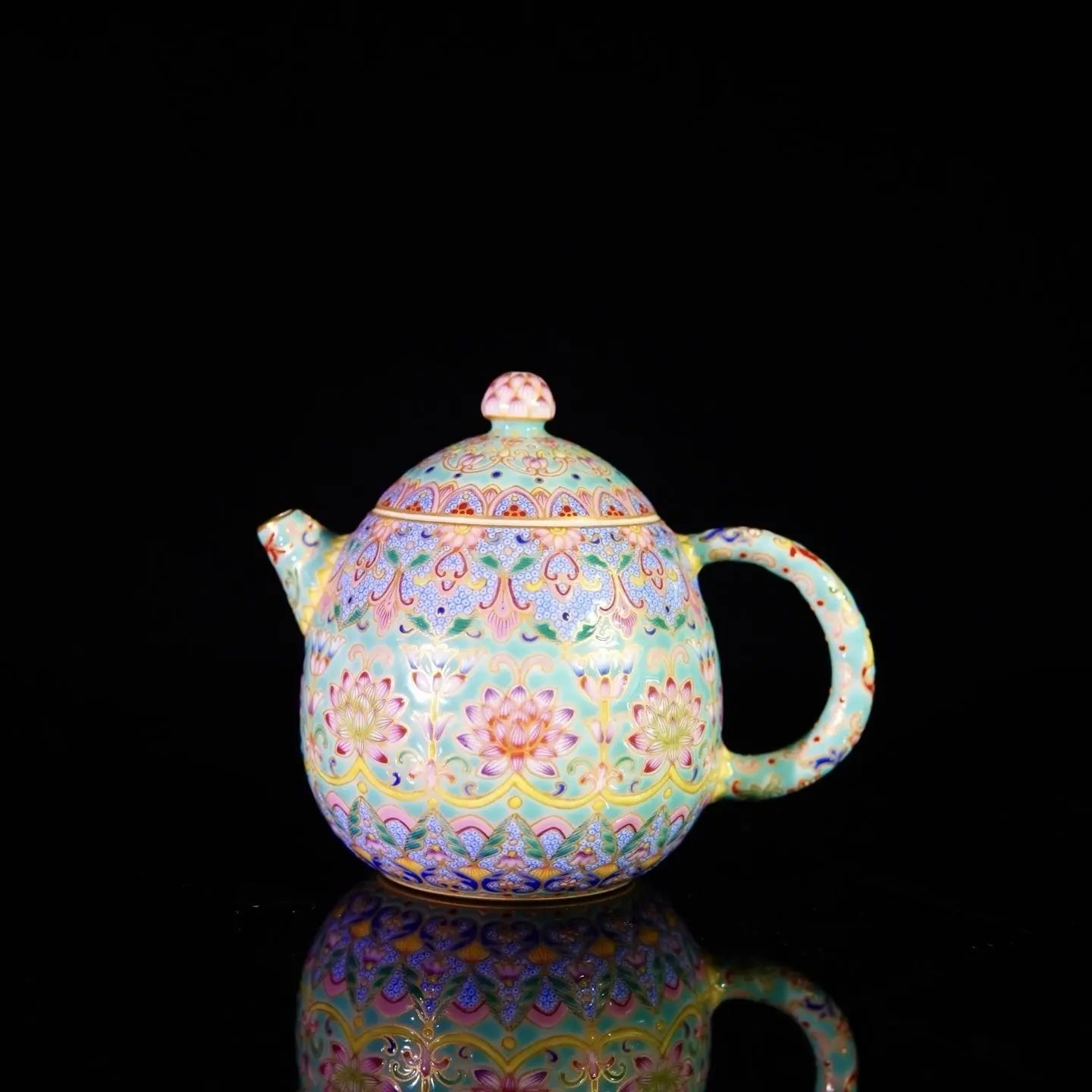 Long Dan 140cc - Jing De Zhen Porcelain Teapot zycschina
