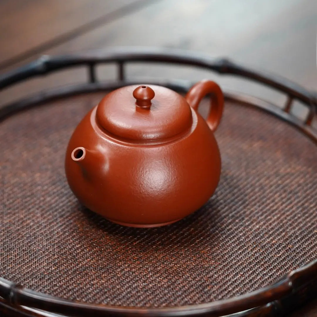 Long Dan 150cc - Yixing Handmade Teapot 江苏宜兴