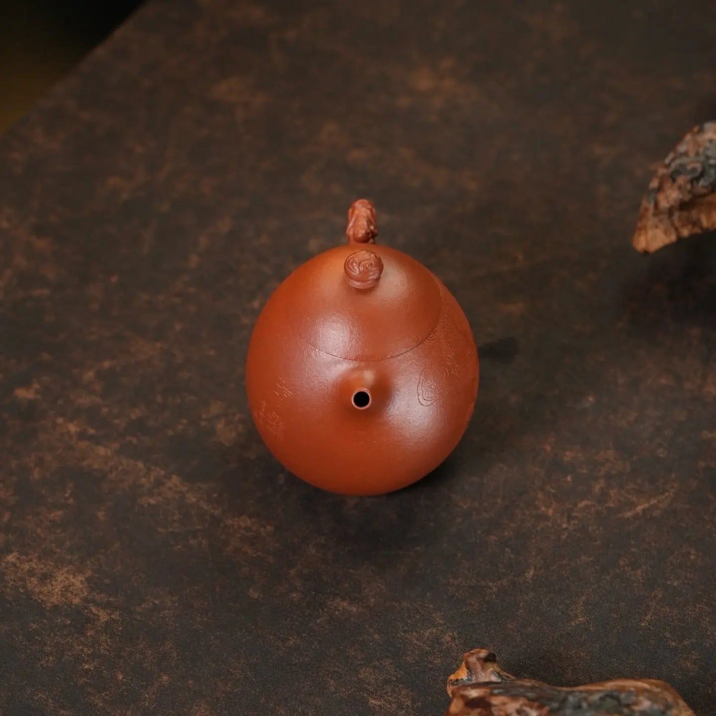 Long Dan 160cc - Yixing Handmade Teapot 江苏宜兴