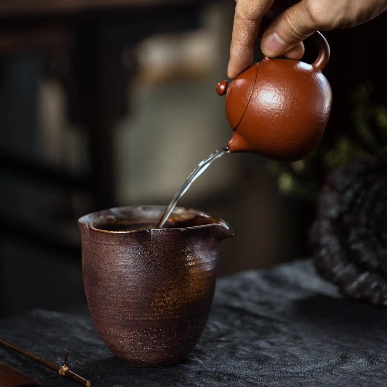 Long Dan 80cc - Yixing Handmade Teapot 江苏宜兴
